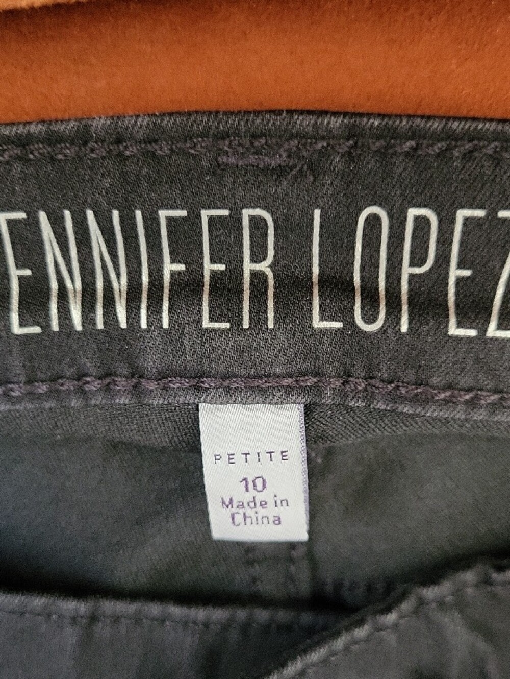Jennifer Lopez Skinny Jeans in Black